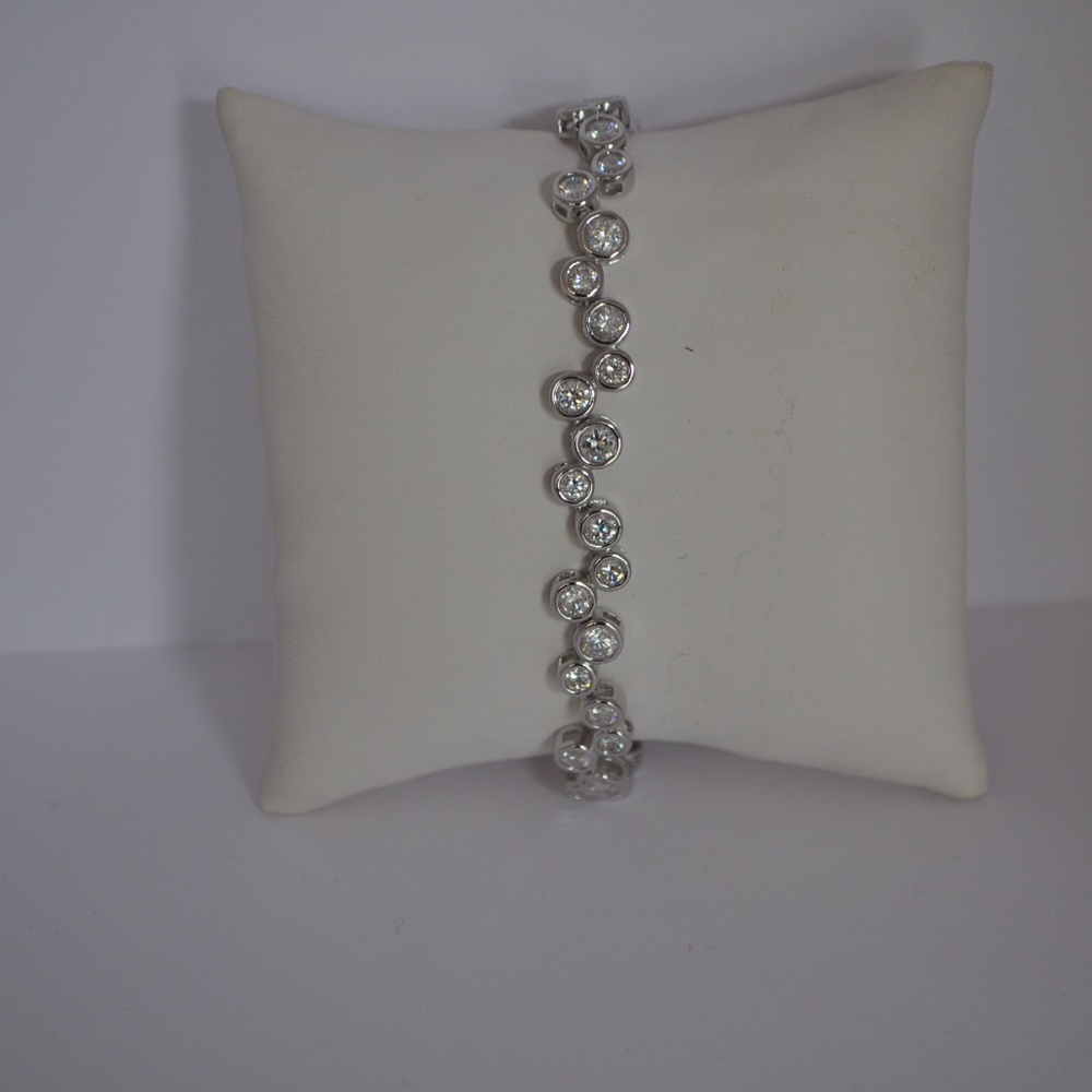 Bevel Set White Gold Tone Tennis Bracelet